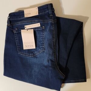 NYDJ AMI Skinny Jeans Lift X Tuck Water Conscious Denim Women’s Sz 10 NWT NEW!!